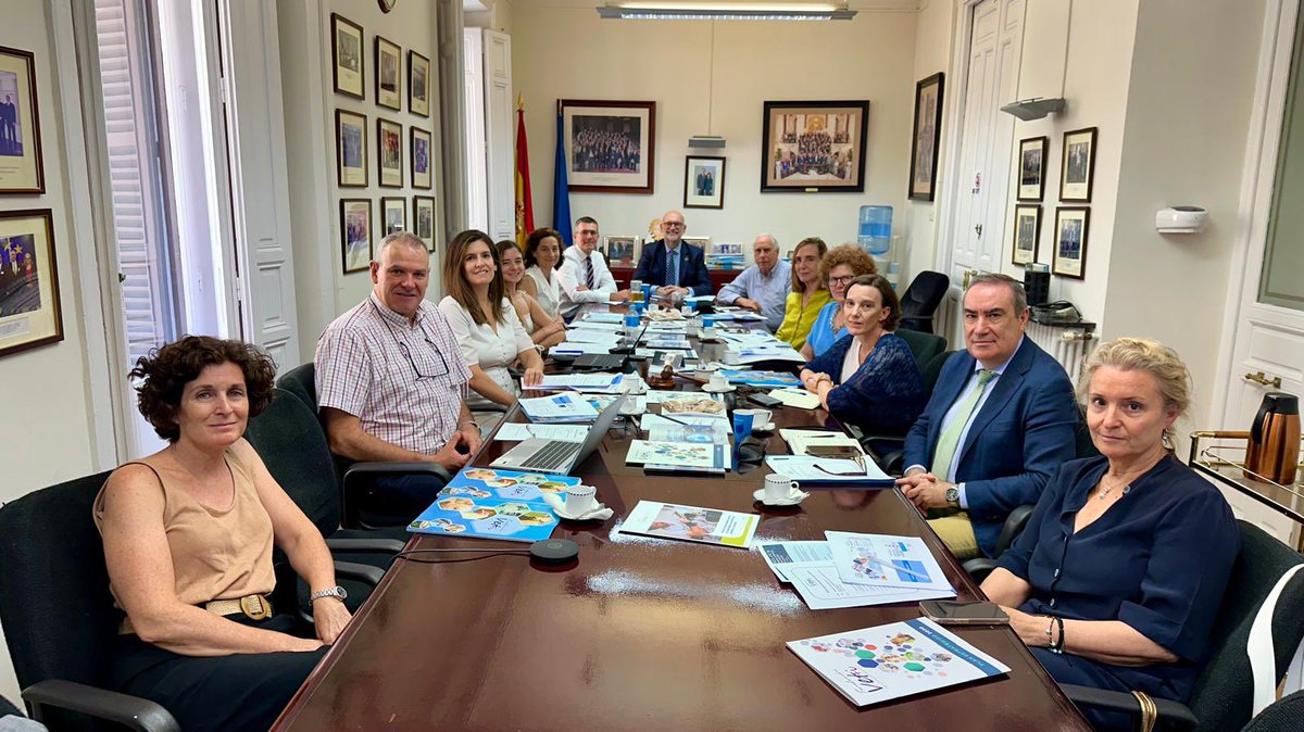 Fundación Vet+i (@vetmasi) on Twitter photo 📅 Hoy en la XXXV Reunión del Consejo Gestor de <a href="/Vetmasi/">Fundación Vet+i</a>, siendo su cabeza visible y formada por los representantes de sectores públicos 🏛️ y privados 🏢 vinculados con #SanidadAnimal 🐄 donde se han expuesto las actividades realizadas durante estos meses 📈y futuras actuaciones 📅 Hoy en la XXXV Reunión del Consejo Gestor de <a href="/Vetmasi/">Fundación Vet+i</a>, siendo su cabeza visible y formada por los representantes de sectores públicos 🏛️ y privados 🏢 vinculados con #SanidadAnimal 🐄 donde se han expuesto las actividades realizadas durante estos meses 📈y futuras actuaciones