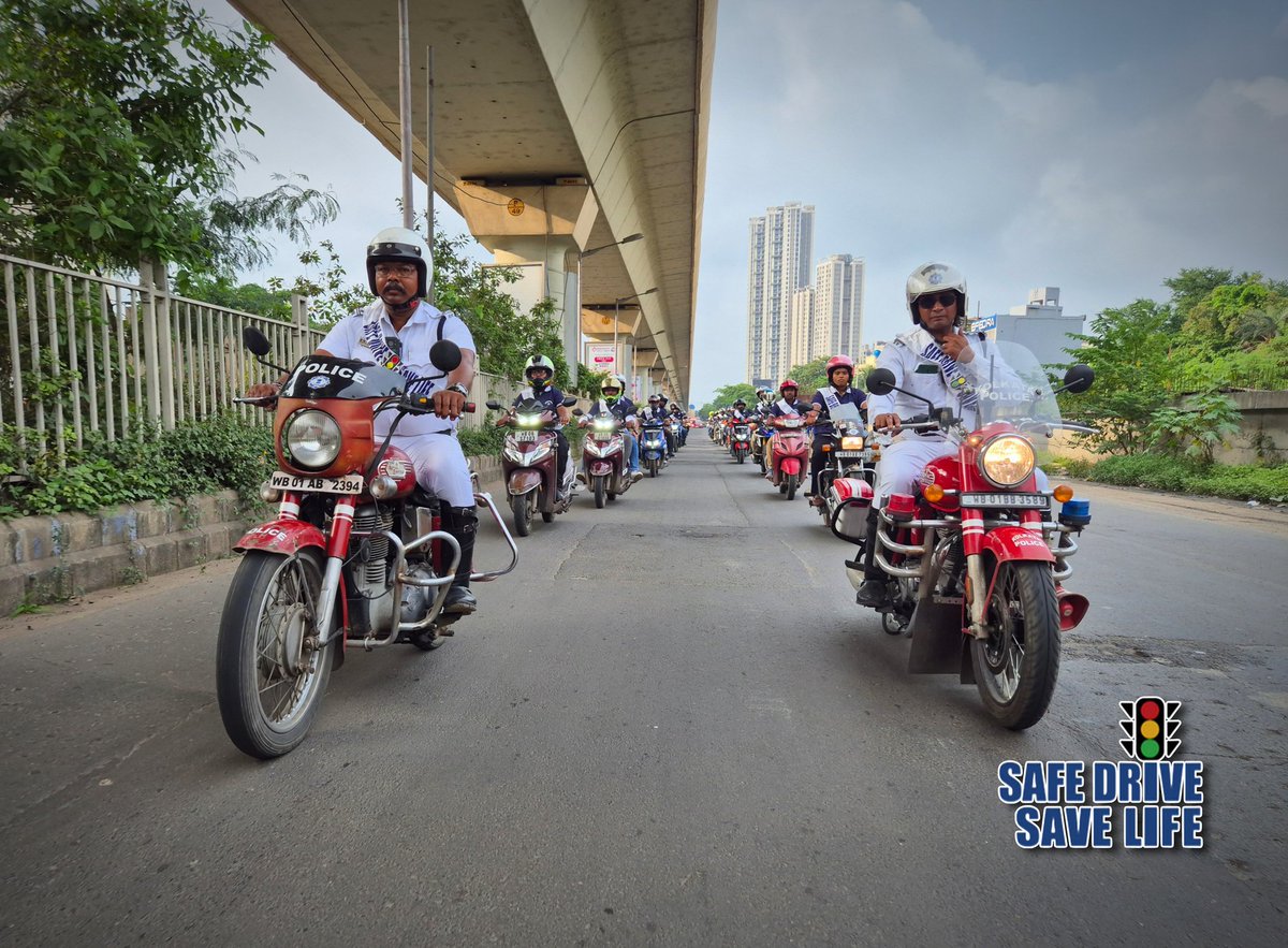 AdventureOn07's tweet photo. 𝐒𝐚𝐟𝐞 𝐃𝐫𝐢𝐯𝐞 𝐒𝐚𝐯𝐞 𝐋𝐢𝐟𝐞 𝐑𝐨𝐚𝐝 𝐒𝐚𝐟𝐞𝐭𝐲 𝐀𝐰𝐚𝐫𝐞𝐧𝐞𝐬𝐬 𝐑𝐚𝐥𝐥𝐲 ���𝐫𝐠𝐚𝐧𝐢𝐳𝐞𝐝 𝐛𝐲 𝐏𝐮𝐫𝐛𝐚 𝐉𝐚𝐝𝐚𝐯𝐩𝐮𝐫 𝐓𝐫𝐚𝐟𝐟𝐢𝐜 𝐆𝐮𝐚𝐫𝐝 𝐢𝐧 𝐚 𝐂𝐨𝐨𝐩𝐞𝐫𝐚𝐭𝐢𝐨𝐧 𝐰𝐢𝐭𝐡 𝐀𝐝𝐯𝐞𝐧𝐭𝐮𝐫𝐞 𝐎𝐧 𝐌𝐨𝐭𝐨.
𝐃𝐚𝐭𝐞-06.07.2025
@AdventureOn07 https://t.co/6Wb6scGA0t
