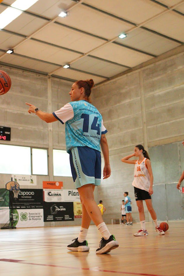 Azulmarino Mallorca Palma (@azulmarinopalma) on Twitter photo Nuestra capi no descansa ni en verano. 🤩
Risas, aprendizaje y mucho baloncesto en la 2º edición del Campus Maria España.
¡Os deseamos lo mejor durante esta semana, equipo! Os esperamos muy pronto a tod@s en Son Moix.💙
#TeamBuron #AzulMarinoMallorca <a href="/meryspain12/">Maria España Almendro</a> Nuestra capi no descansa ni en verano. 🤩
Risas, aprendizaje y mucho baloncesto en la 2º edición del Campus Maria España.
¡Os deseamos lo mejor durante esta semana, equipo! Os esperamos muy pronto a tod@s en Son Moix.💙
#TeamBuron #AzulMarinoMallorca <a href="/meryspain12/">Maria España Almendro</a>