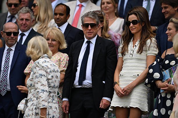 s_ffron7's tweet photo. Hughbert!😍
#Wimbledon #HughGrant #RoyalBox https://t.co/tIdlg1N2BJ