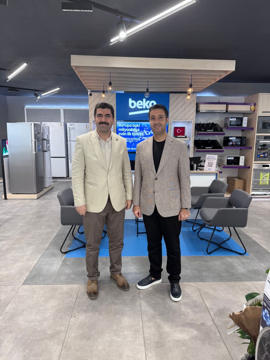 ÖMER BADILLI (@omerbadilli) on Twitter photo Kıymetli dostum, değerli iş insanı İbrahim Halil Çalışkan’ın Karaköprü Nar Kavşağı’nda açtığı Beko Nora Showroom’a hayırlı olsun ziyaretinde bulunduk. Nazik ev sahipliği için teşekkür ederiz.Yeni mağazasının hayırlı ve bereketli olmasını dileriz. <a href="/ibrahim_caliska/">🇹🇷 İBRAHİM HALİL ÇALIŞKAN 🇹🇷</a> Kıymetli dostum, değerli iş insanı İbrahim Halil Çalışkan’ın Karaköprü Nar Kavşağı’nda açtığı Beko Nora Showroom’a hayırlı olsun ziyaretinde bulunduk. Nazik ev sahipliği için teşekkür ederiz.Yeni mağazasının hayırlı ve bereketli olmasını dileriz. <a href="/ibrahim_caliska/">🇹🇷 İBRAHİM HALİL ÇALIŞKAN 🇹🇷</a>