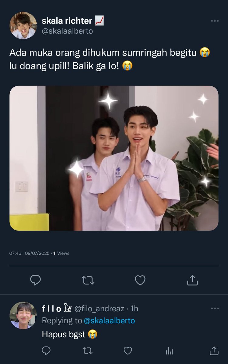 yourbaby_b's tweet photo. Promt AU #AlmondProgress ✨

"si biang onar dan ketua kedisiplinan"

Filo adalah seorang siswa baru yang nakal dan Alex adalah siswa tingkat 2 yang juga menjabat sebagai ketua kedisiplinan, bagaimana kisah mereka selanjutnya.. 

◇
◇
◇
◇

Kalo rame lanjut 🤫 #PSPW https://t.co/kTWpCGHZbS