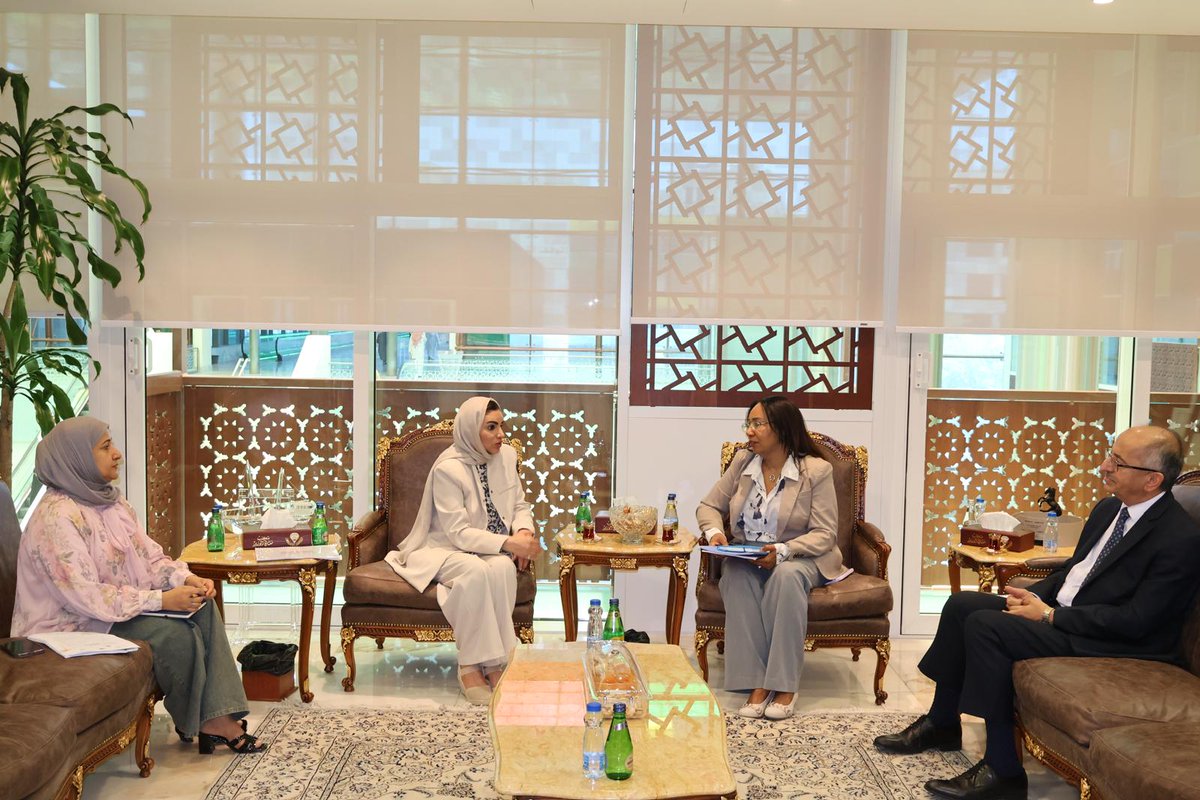 kuna_en's tweet photo. #Kuwait Social Affairs Minister affirms commitment to supporting initiatives for persons with disabilities during meeting with #UN Secretary-General's Representative, & #KCST President
https://t.co/ENsaJtWMfQ
#KUNA https://t.co/b7rBaa5tsF