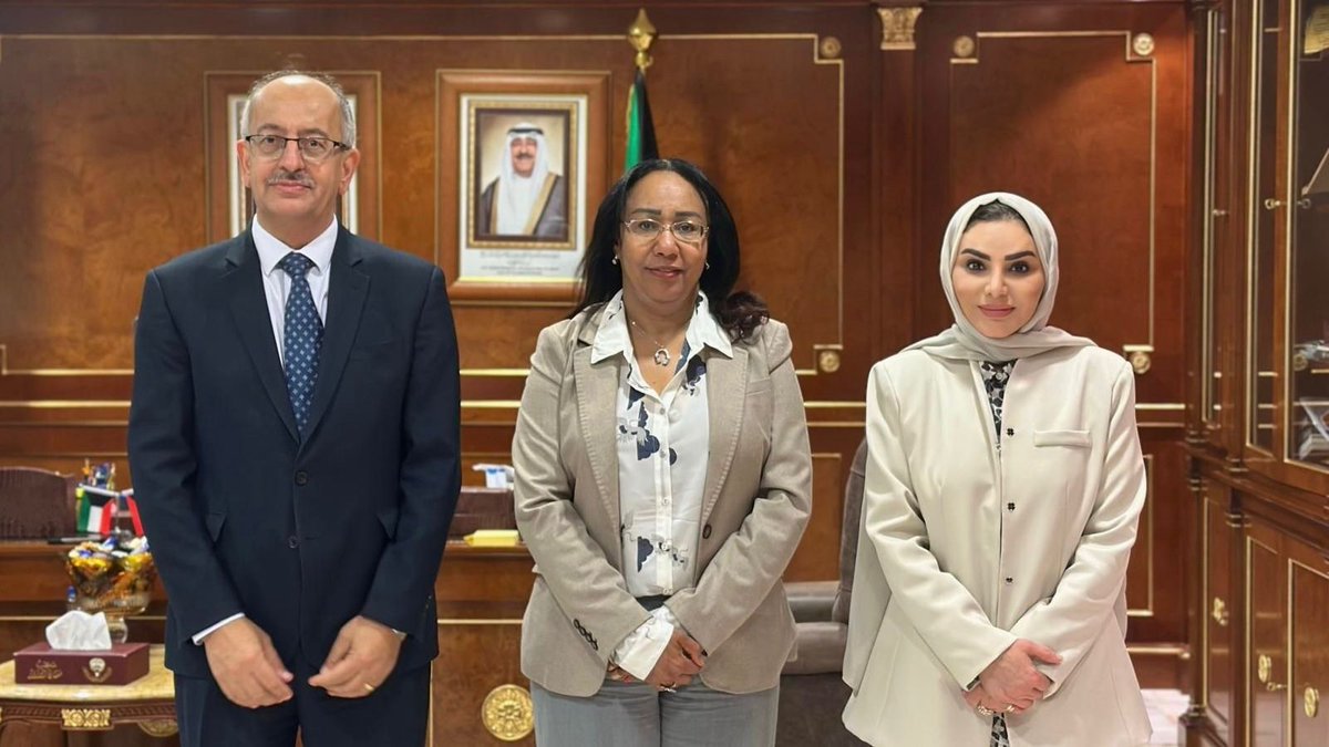 kuna_en's tweet photo. #Kuwait Social Affairs Minister affirms commitment to supporting initiatives for persons with disabilities during meeting with #UN Secretary-General's Representative, & #KCST President
https://t.co/ENsaJtWMfQ
#KUNA https://t.co/b7rBaa5tsF