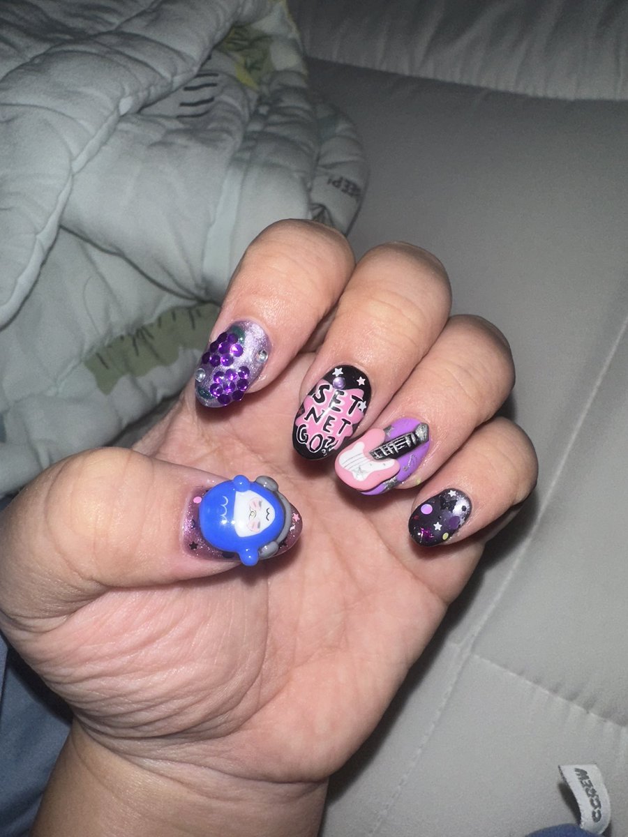 KatKatra's tweet photo. วันนี้ทำนานจริงอ่ะ 
#Cravity #크래비티 #CravityNails #크래비티네일 
#DaretoCrave #DaretoCarveNails https://t.co/IyzFXMqDtD