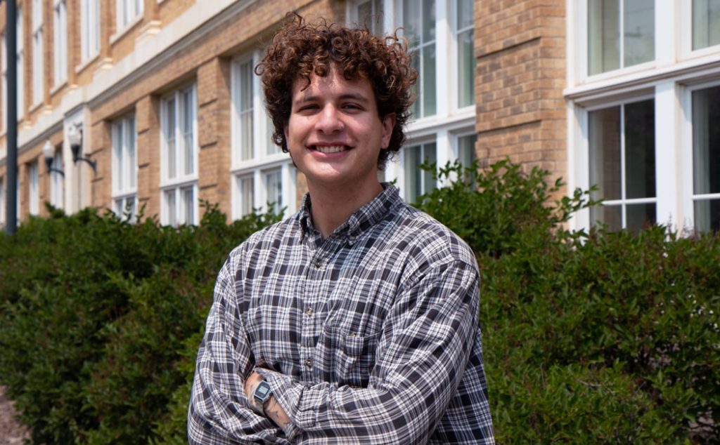 UNL_CYFS's tweet image. Jared Noetzel, doctoral candidate in the #UNLCEHS school psychology program, is leading a dissertation study to explore ways to help reduce #bullying in schools through evidence-based, culturally responsive teacher training.
Read story ›› cyfs.unl.edu/news/?p=7636
