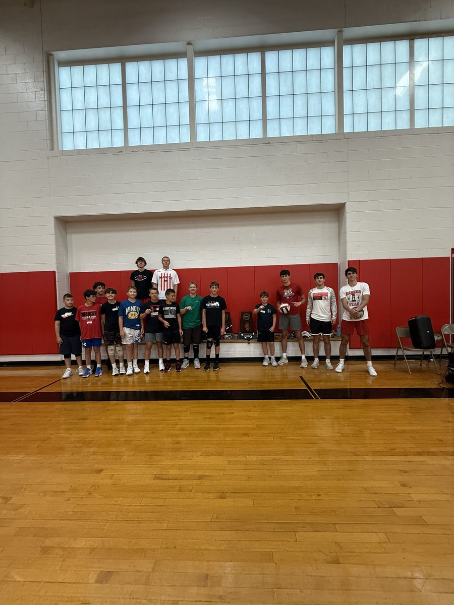 RedHawkVB's tweet photo. #Program Campers helping the Champ 🇺🇸 Seniors design their State Rings 💍 #Back2BackSZN https://t.co/t6xd0qh1oa