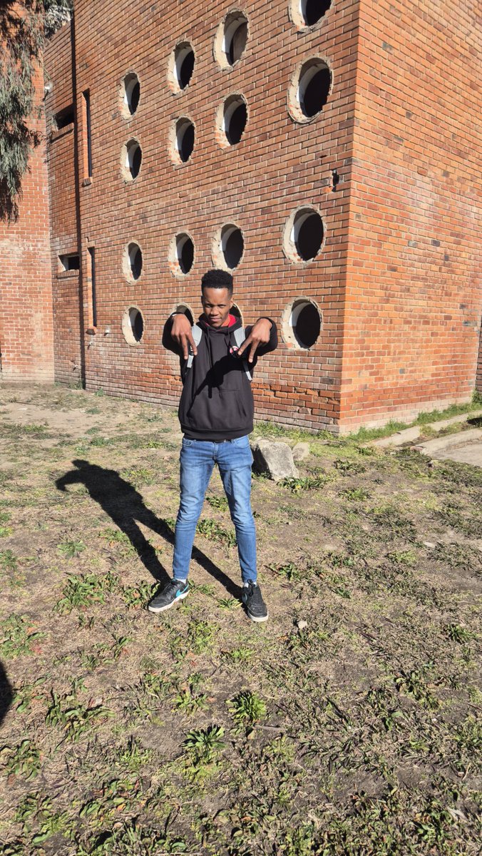 kaara_dao's tweet photo. Still continuing with my AI Certificate Program Under Samsung Innovation Campus in Lerotholi Polytechnic, Maseru, Lesotho 🇱🇸 Learning AI from scratch 🚀 🔥🫶💻📱❤️🔒
#SIC_SSA_2025 #SamsungInnovationCampus #EnablingPeople #TogetherTomorrow #SIC_LP_2025 #Lerotholi_Polytechnic_2025 https://t.co/escPqaM9sN