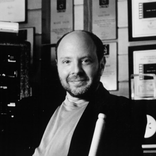gavinski_s's tweet photo. How bloody iconic was that X-Files theme tune! Especially the whistling. RIP Mark Snow.
https://t.co/EFrX2JiJ6i
#MarkSnow #xfiles #thexfiles #television #themetune #tv https://t.co/UamTzjSh7v