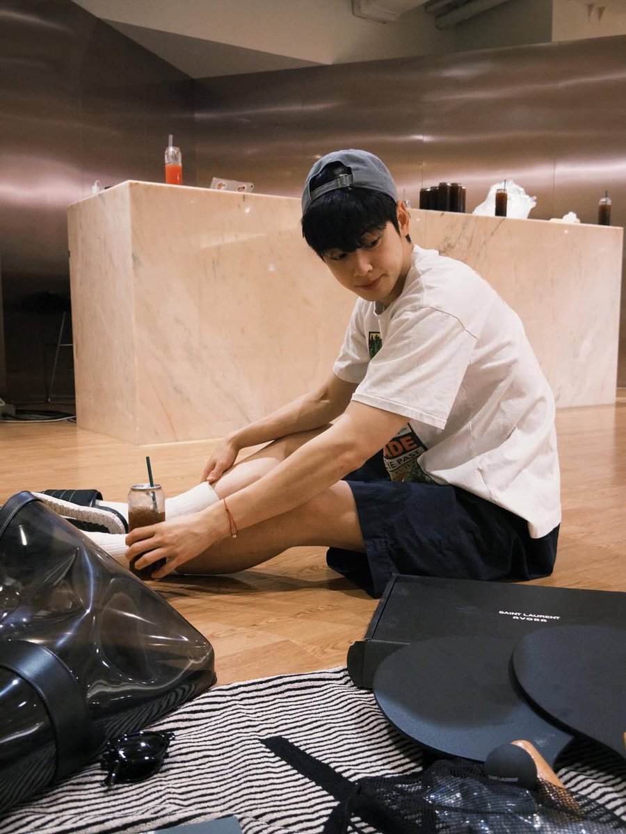 ChaWoopy's tweet photo. 📸| Actualización de #EUNWOO Via Instagram 
.
.
#eunwoo #CHAEUNWOO #kpop #kdrama #korean #astro #like4like #art #ootd #model #cute #followme #repost #instadaily #instagram #photography #lifestyle #viral #foryoupage #fyp #trending #Trending https://t.co/j1uGxxQIA3