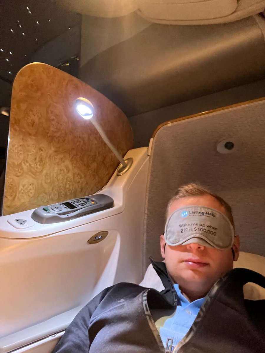 ListingHelp_UK's tweet image. Financial markets are shaking from the news, but Bitcoin remains remarkably steady. 💪
We all believe in $1M Bitcoin.
Featuring Sergei Khitrov, Founder of Listing.Help & Blockchain Life 2025, rocking our branded sleep masks! 😴
(Second photo: Our 2019 version – we’ve…
