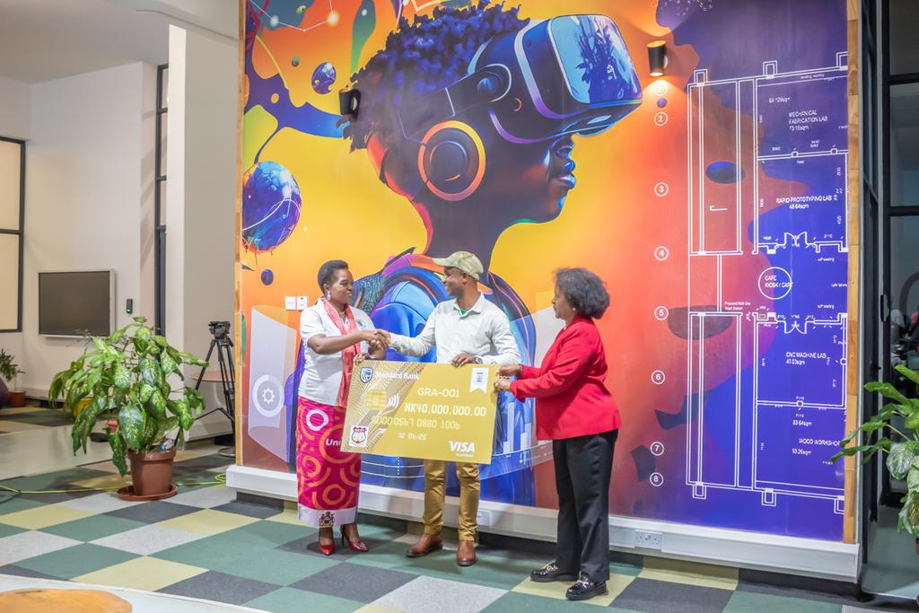 UniPod Malawi (@unipodmalawi) on Twitter photo 🚀 Big win for innovation in Malawi!
NCST & MUBAS award grants to 2 top projects from the Renewable Energy Hackathon hosted by UniPod ⚡💡
UniPod to help fine-tune & implement solutions 🌱
Innovation meets action!
<a href="/undpmalawi/">UNDP Malawi</a>
<a href="/timbuktooafrica/">timbuktooAfrica</a> #Innovation #RenewableEnergy 🚀 Big win for innovation in Malawi!
NCST & MUBAS award grants to 2 top projects from the Renewable Energy Hackathon hosted by UniPod ⚡💡
UniPod to help fine-tune & implement solutions 🌱
Innovation meets action!
<a href="/undpmalawi/">UNDP Malawi</a>
<a href="/timbuktooafrica/">timbuktooAfrica</a> #Innovation #RenewableEnergy