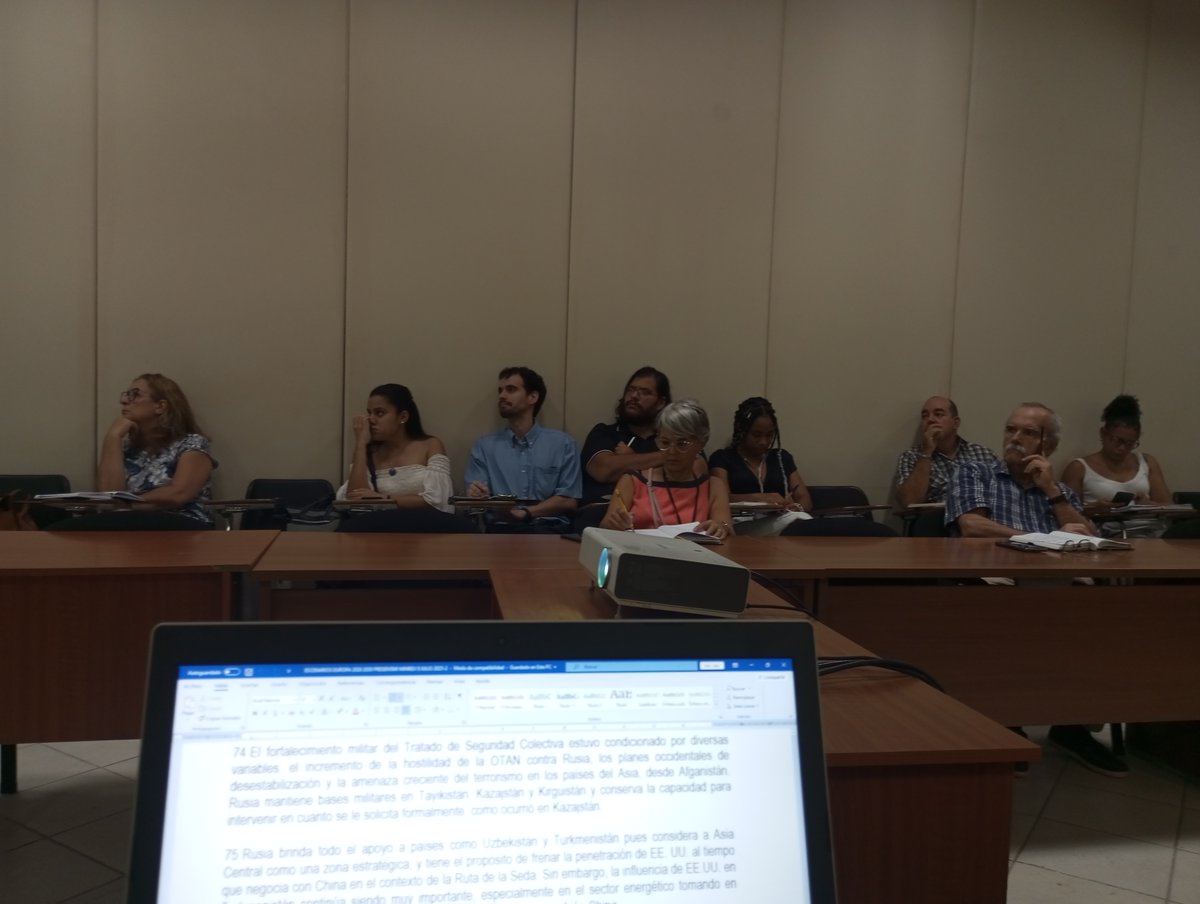 Analizando los Escenarios Internacionales hasta 2030 con investigadores del <a href="/CIPICuba/">CIPI</a> 

Pensando el futuro para definir el presente