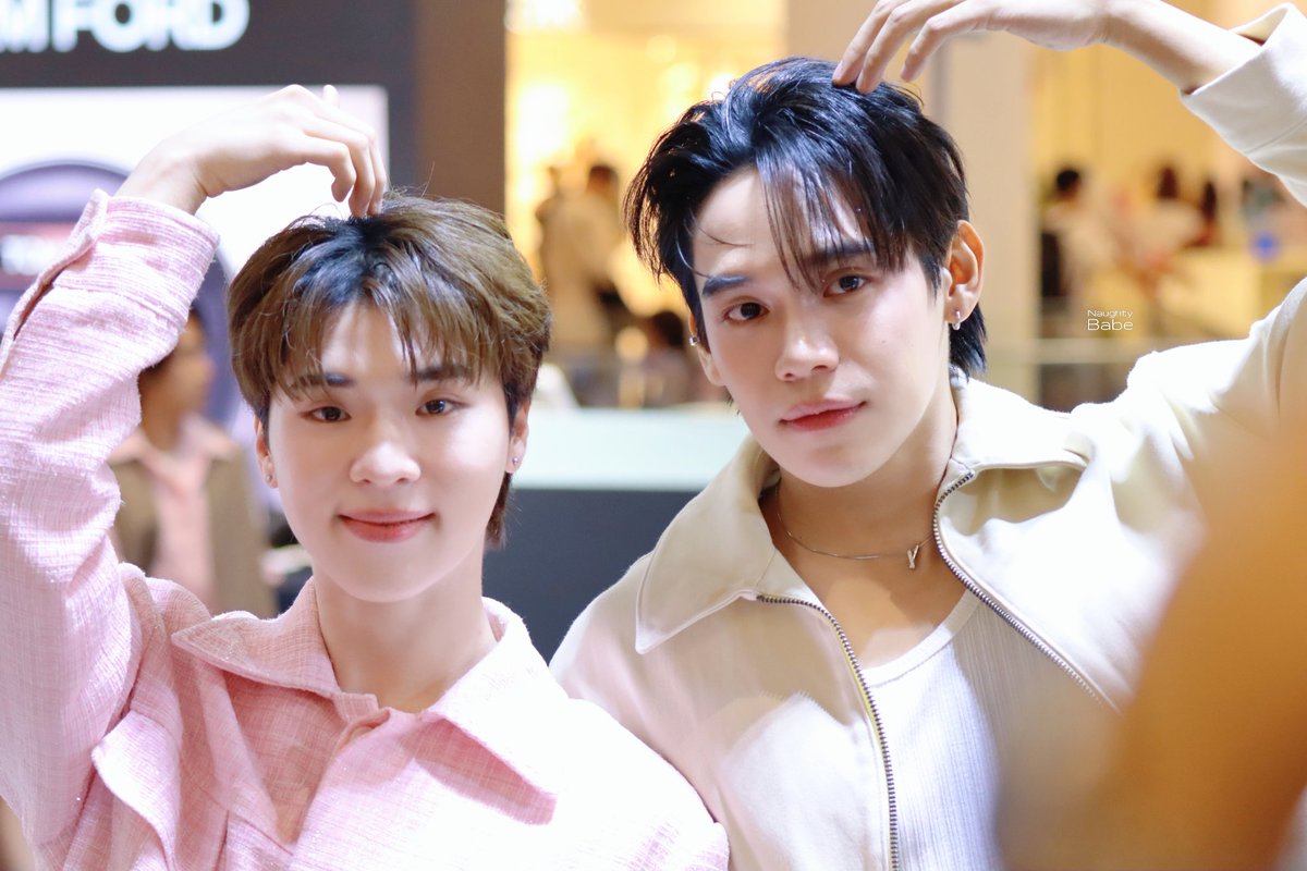 น่ารักมากกกก 🥹💘

NGERNOAT WITH JOMALONE

#JoMaloneLondonTH #JustBecause
#ngernnn #oattrttt #NgernOat
; <a href="/legendngern/">ngernnn</a> <a href="/oattrttt/">tharathon</a>