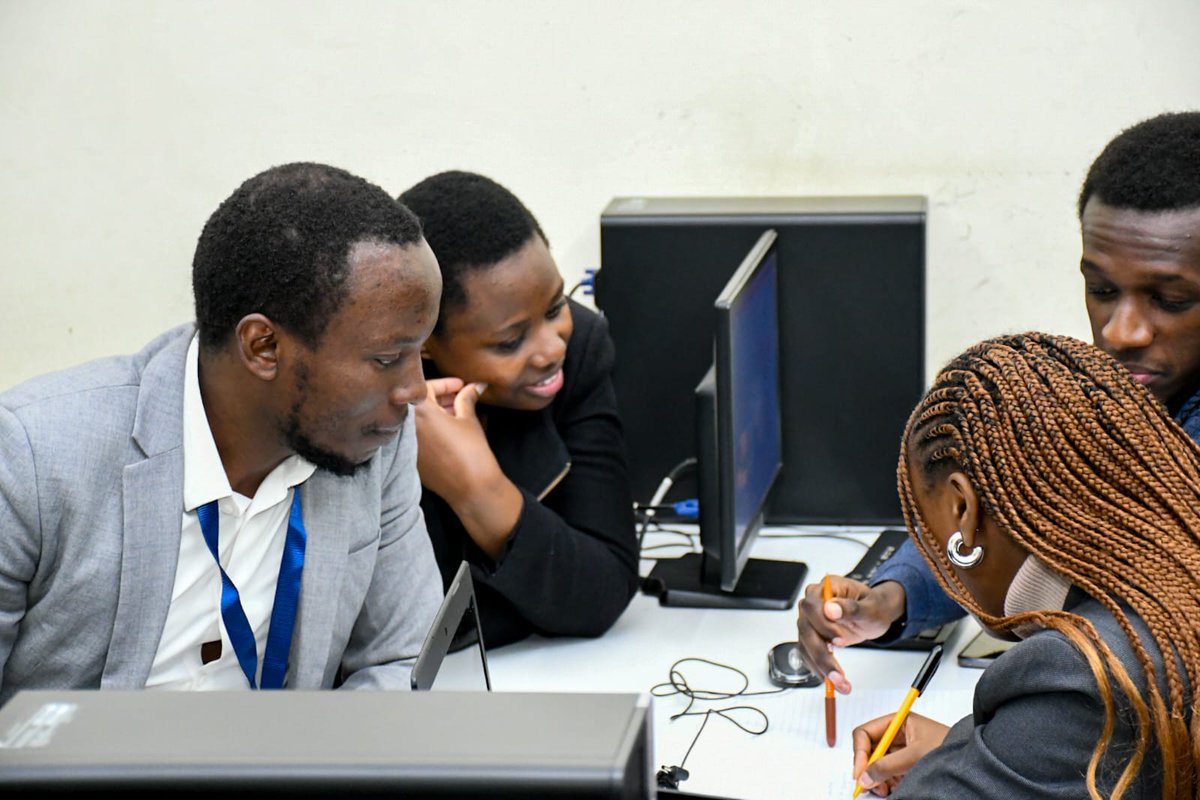 Day 1 of the East African School for Young Researchers on Advanced ML has been amazing! 

Our brilliant early career scientists from 10+ universities and research Institutions learnt about AI, Python primers &amp; linear regression! 

Shoutout to our amazing researchers from