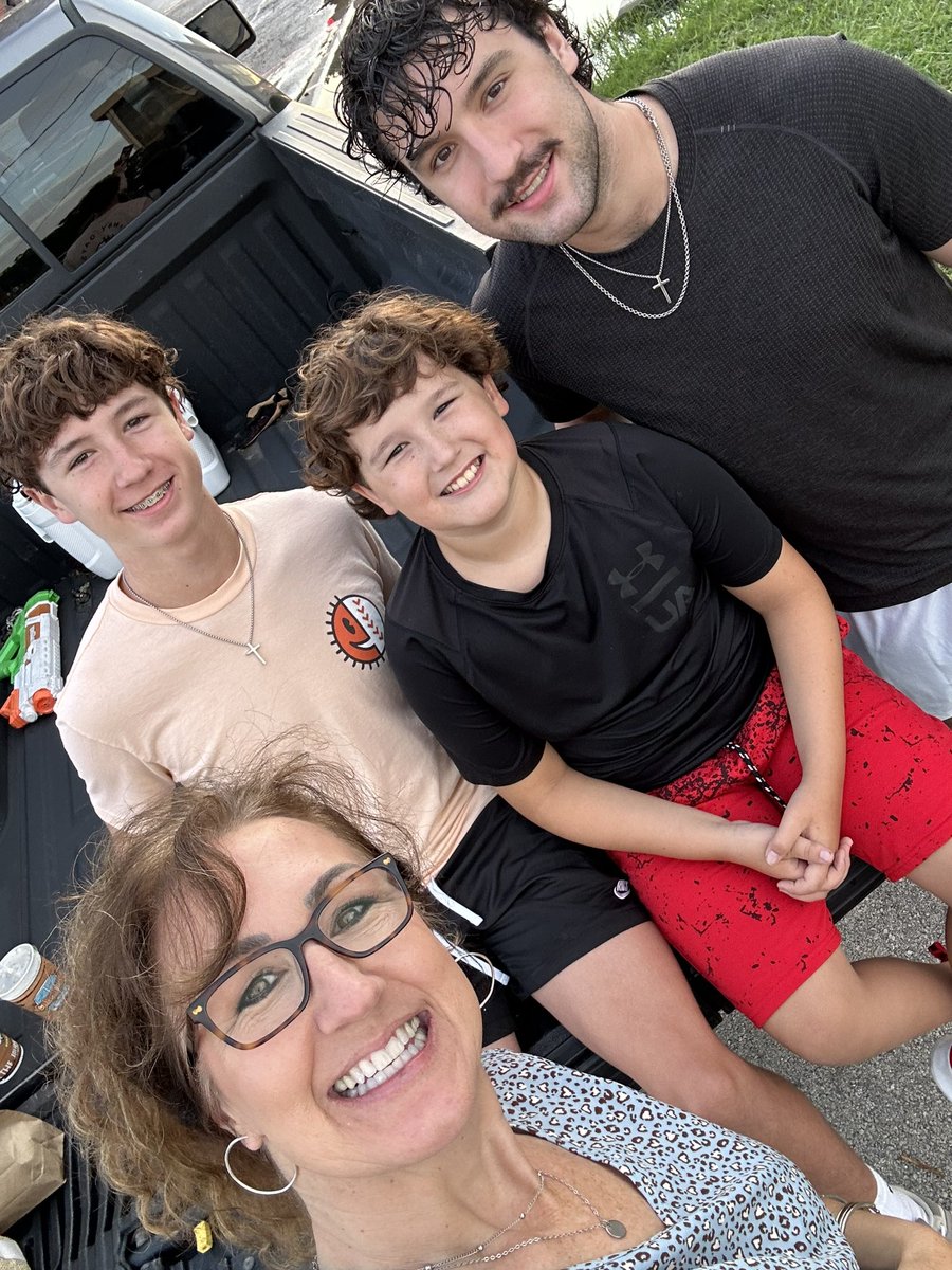 Elizabeth Nevergold Sugrue tweet media