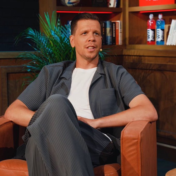 BarcaTimes's tweet photo. 🚨🎙️| Szczęsny: "What Pedri has done this season… I’ve never seen a season like that from any player. Watching him play, how he controls the game both defensively and offensively… it’s unbelievable. He’s the most impressive player I’ve ever seen in my life. I don’t know what his secret is, but he never loses the ball." #fcblive ⭐