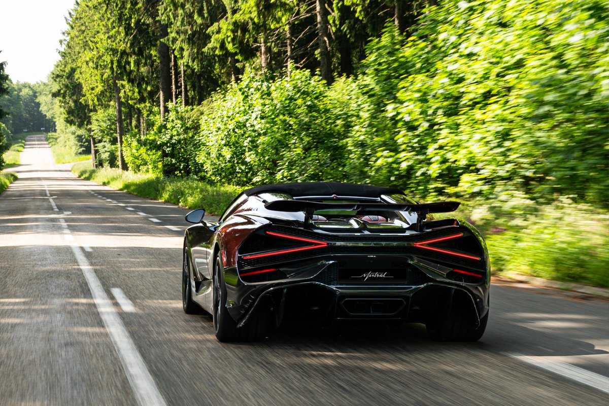 Bugatti's tweet image. Born in Alsace. Inspired by Alsace.
BUGATTI’s W16 MISTRAL, the ultimate roadster, on a road trip through the villages, vineyards and mountains of its homeland.
#BUGATTI #W16MISTRAL #BUGATTIMistral
–
bugatti.link/consumption