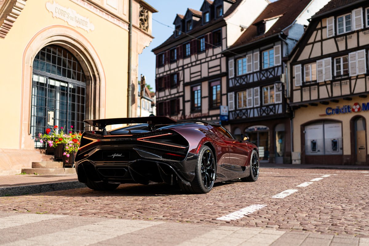 Bugatti's tweet image. Born in Alsace. Inspired by Alsace.
BUGATTI’s W16 MISTRAL, the ultimate roadster, on a road trip through the villages, vineyards and mountains of its homeland.
#BUGATTI #W16MISTRAL #BUGATTIMistral
–
bugatti.link/consumption