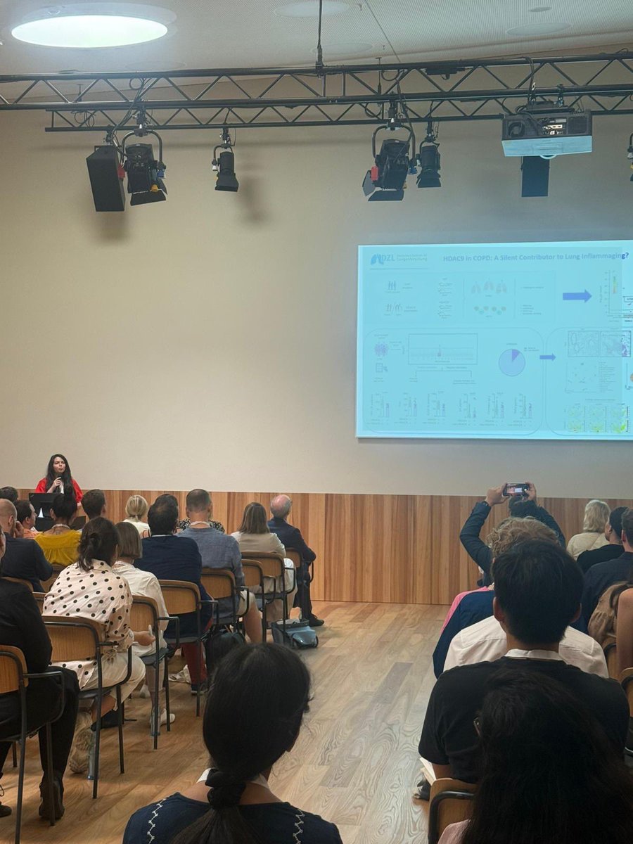 PullamsettiL's tweet image. We’re incredibly proud of @AvciEdibe_ for presenting a teaser in the COPD disease area at the DZL Annual Meeting 2025 in Heidelberg! Looking forward to seeing the direction this project takes! 🧬🫁 #DZL2025 @jlugiessen @UKGM_Presse @dzlacademy @CPI_ExStra @r_savai