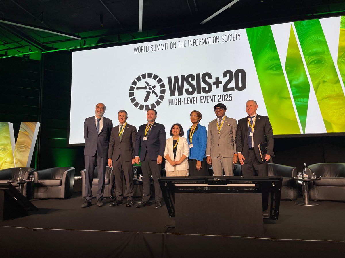 Bernadette Lewis tweet media