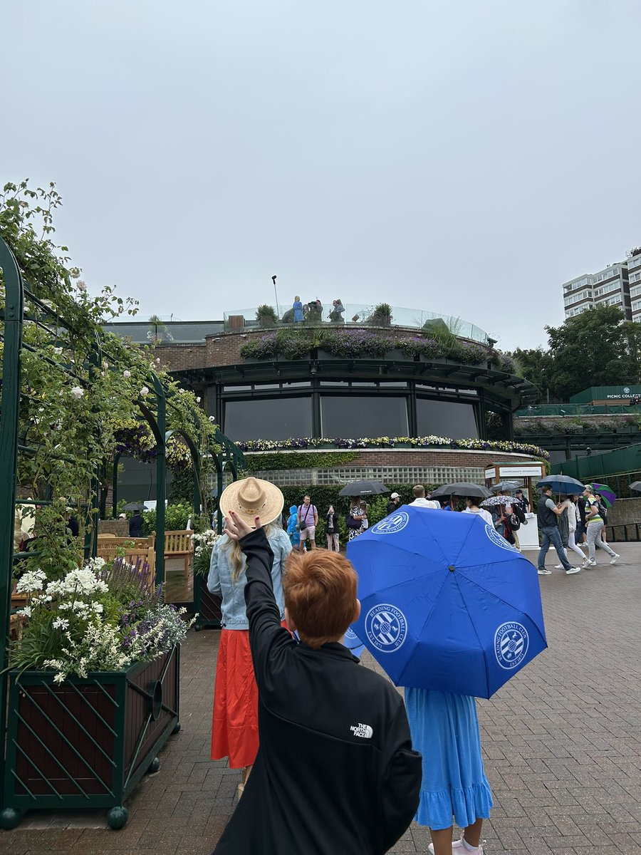 alundb18's tweet image. Quite easily the Mecca of Tennis. Nothing comes close. #WIMBLEDON An amazing experience all around, rather unbelievable.