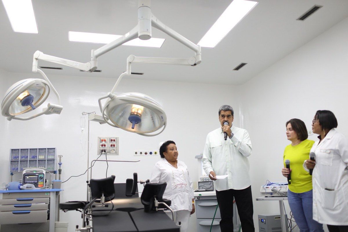 Salud para todos!
 El presidente de la República, Nicolás Maduro, entregó centros de Diagnóstico Integral (CDI) y Salas de Rehabilitación Integral (SRI) totalmente recuperados por el 1×10 del Bueno Gobierno y las Brigadas Comunitarias Militares para Educación y Salud