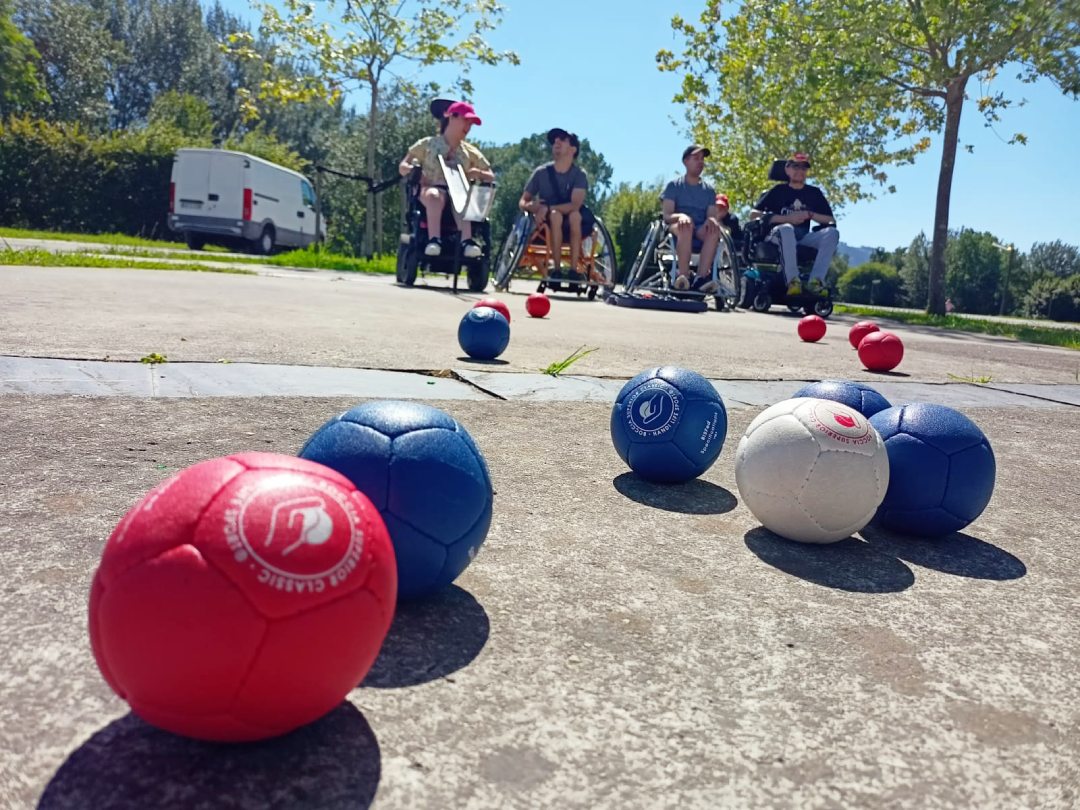 Aptaa_Asturias's tweet photo. #DeporteAdaptado #DeporteInclusivo #deporteESsalud
@CocemfeAsturias / Parque Fluvial de Viesques @gijon
#aptaa #asturiasadaptada #asturiasaccesible #turismoaccesible #turismoadaptado #turismoasturias #asturiasparaisonatural
https://t.co/WodkjtzASm aptaa@asturiasadaptada.org https://t.co/J0xgmzaFZw