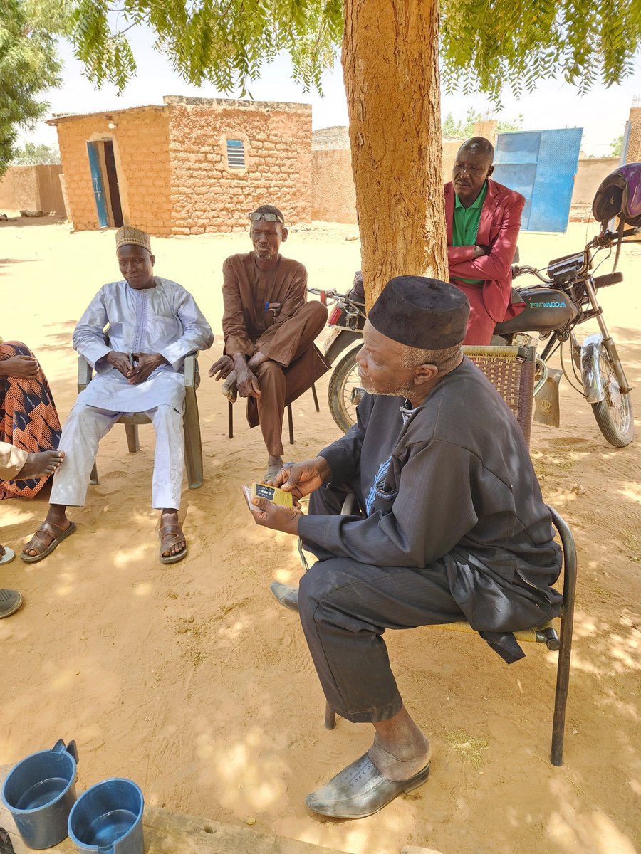 LivingstoneEII's tweet photo. The elders of the church in the community in the Niger Republic showed immense kindness and hospitality as they came out to support our mission. Our leaders at Livingstone Explorer Initiatives were overjoyed to share our audio Bibles with them. https://t.co/RABWMe4fFi