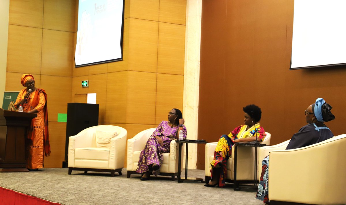 AU_WGYD's tweet photo. #7GIMACRECs ends w/ powerful recommendations, including:
✔️ Accelerating the ratification &amp; implementation of the #AUEVAWGConvention
✔️ Supporting AU member states to secure women’s economic and land justice
✔️ Institutionalising youth representation in AU Reparations Mechanisms https://t.co/Mi1NqkYOGP