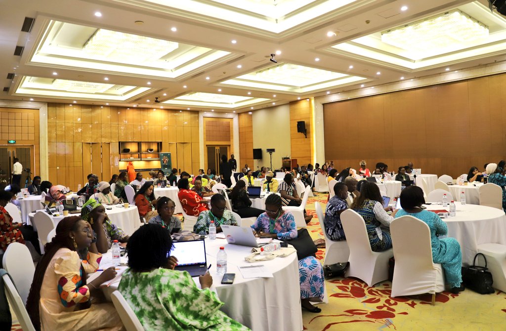 AU_WGYD's tweet photo. #7GIMACRECs ends w/ powerful recommendations, including:
✔️ Accelerating the ratification &amp; implementation of the #AUEVAWGConvention
✔️ Supporting AU member states to secure women’s economic and land justice
✔️ Institutionalising youth representation in AU Reparations Mechanisms https://t.co/Mi1NqkYOGP