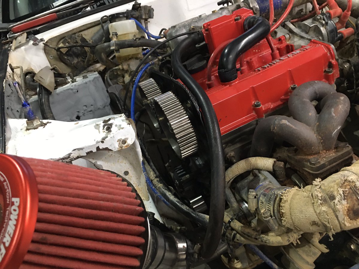 Mikchey7's tweet image. 横転しただけなのにタイベルとタイベルカバーを交換💩
#F6A #CS22S #ダートラ #monster #suzukisport #アルトワークス