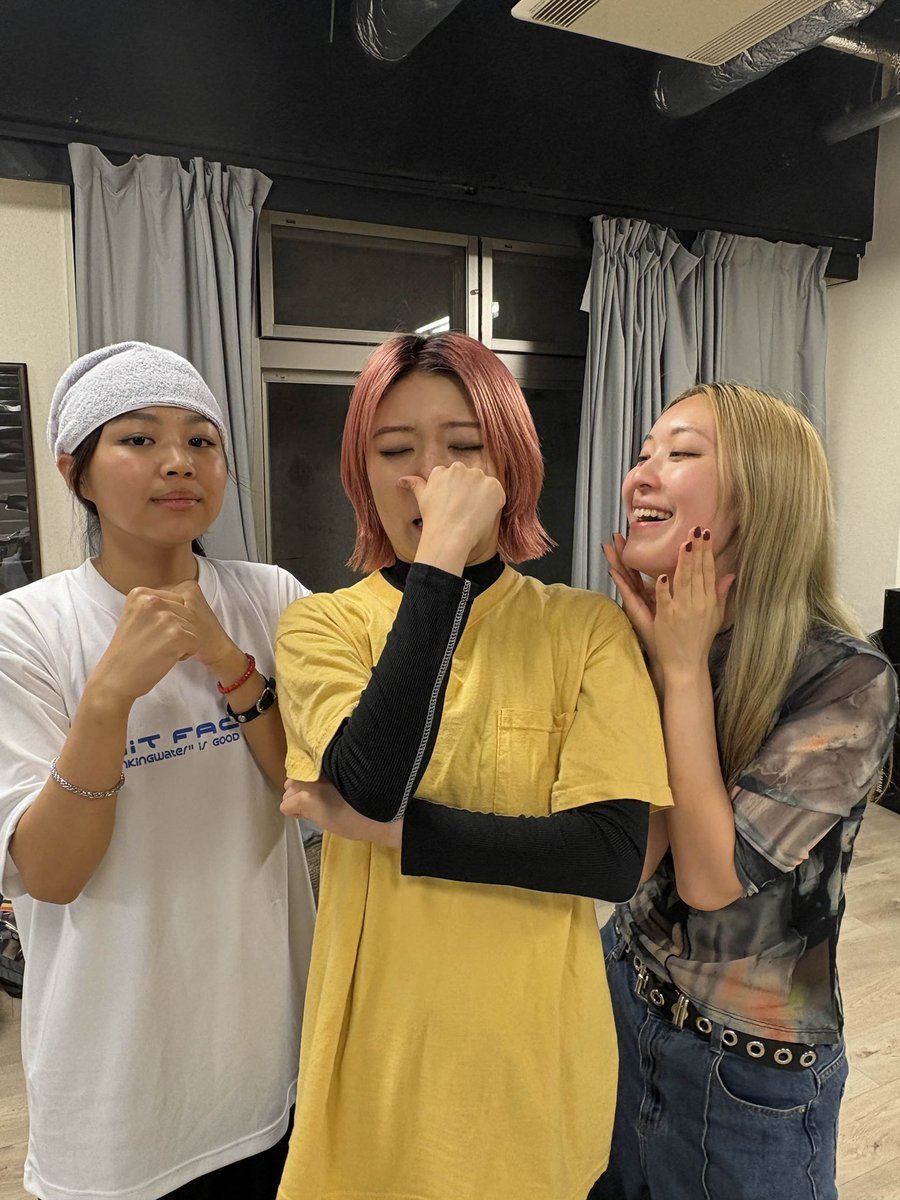 こうなりました！
何が起こったかは↓の動画をご覧ください

#HiiTFACTORYのChannelH #ニンニクいれますか