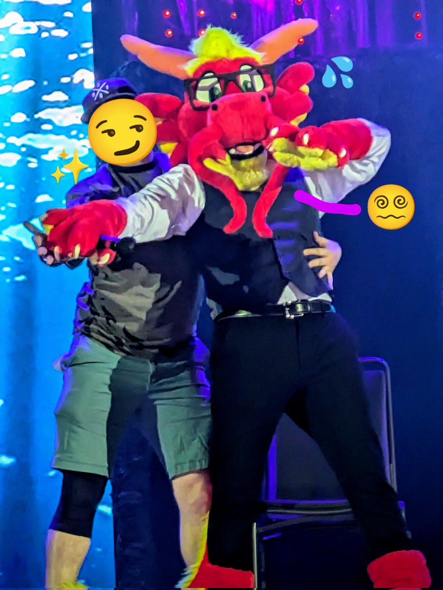 Kutie_Kyrie's tweet image. So, #Anthrocon2025 ...
Probably the quickest and busiest con I've attended 👀😅😂 but def happy I came!

-parties &amp;amp; friends 💙

-my team made it to finals at Floor Wars 👏🏾🔥

-good food 🍩🍣 

-judged my biggest stage to date ✨

-competed at Instinct 🔥

Thanks, y'all 😎✌🏾💯