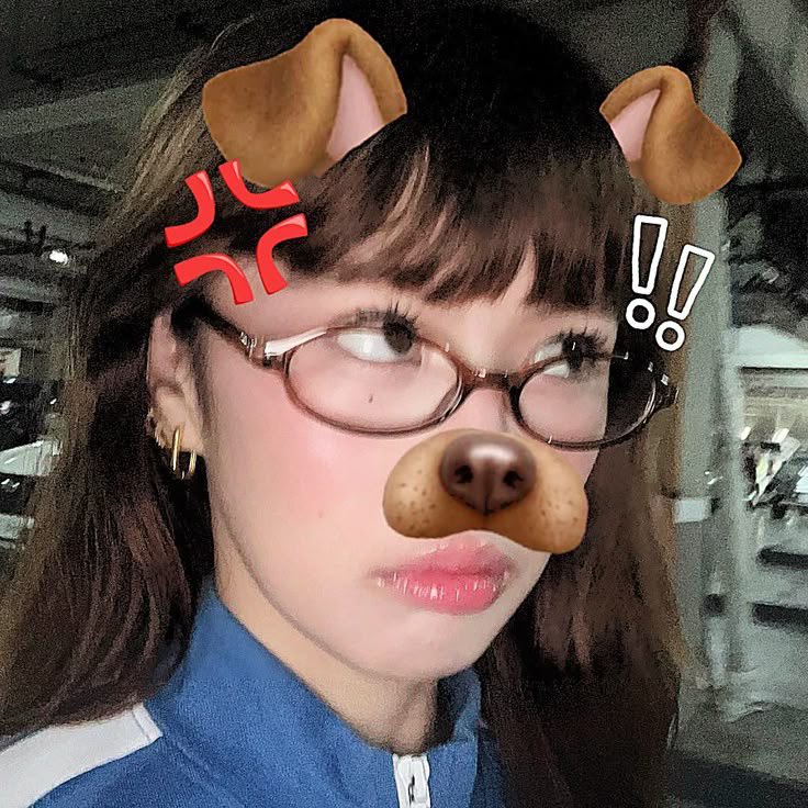 Khate_Col's tweet photo. A very Short #malaiah AU wherein Maloi just wanted to protect her limited edition Snoopy mug, but Aiah left her with SALIVA, a KISS, and a CRISIS.
#ChaoticRoommates #WalangRespetoSaMugKo #EmotionalDamage
#PoorSnoopy https://t.co/xOSHBIFDnb