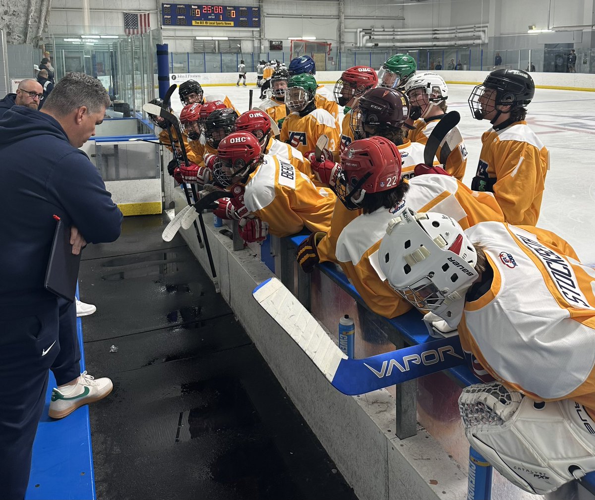 RMDPDC's tweet photo. Tough one for the boys yesterday as they started off the @usahockey Boys 17 National Festival @NorthTownCenter losing 3-1 against Massachusetts. Back at it today against the Southeastern District at 2:15p eastern. Congrats to Luke Wilfley, the RMD player of the game last night. https://t.co/pwLnZNUAwK
