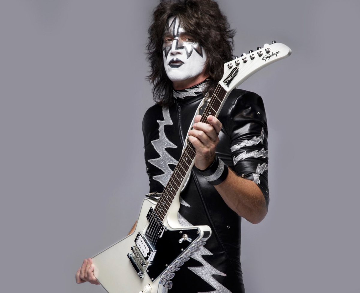 Tommy Thayer tweet media