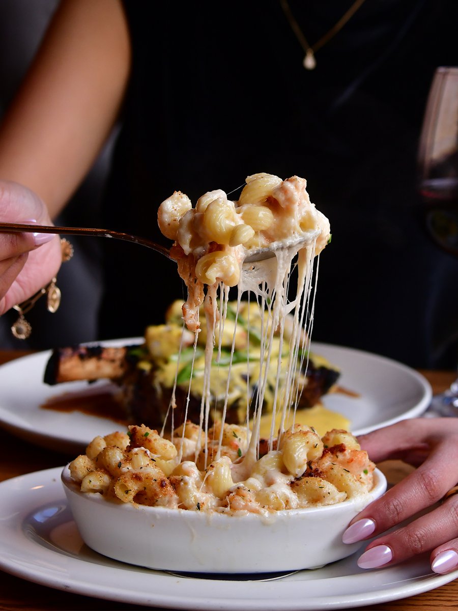Don’t resist the temptation... 🧀 Our Lobster Mac &amp; Cheese is calling.