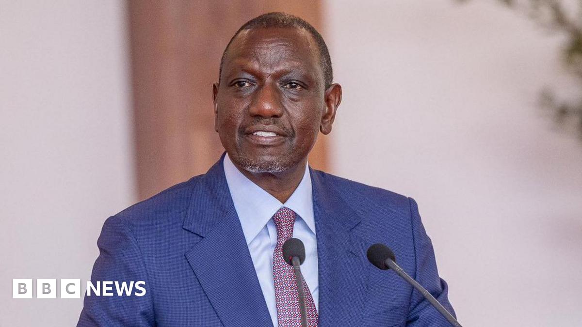 Kenya's President William Ruto has ordered police to shoot protesters targeting businesses in the legs, to incapacitate but not to kill them.

The UN and rights groups have accused the police of using excessive force in anti-government protests. 

bbc.in/4m4rvWP