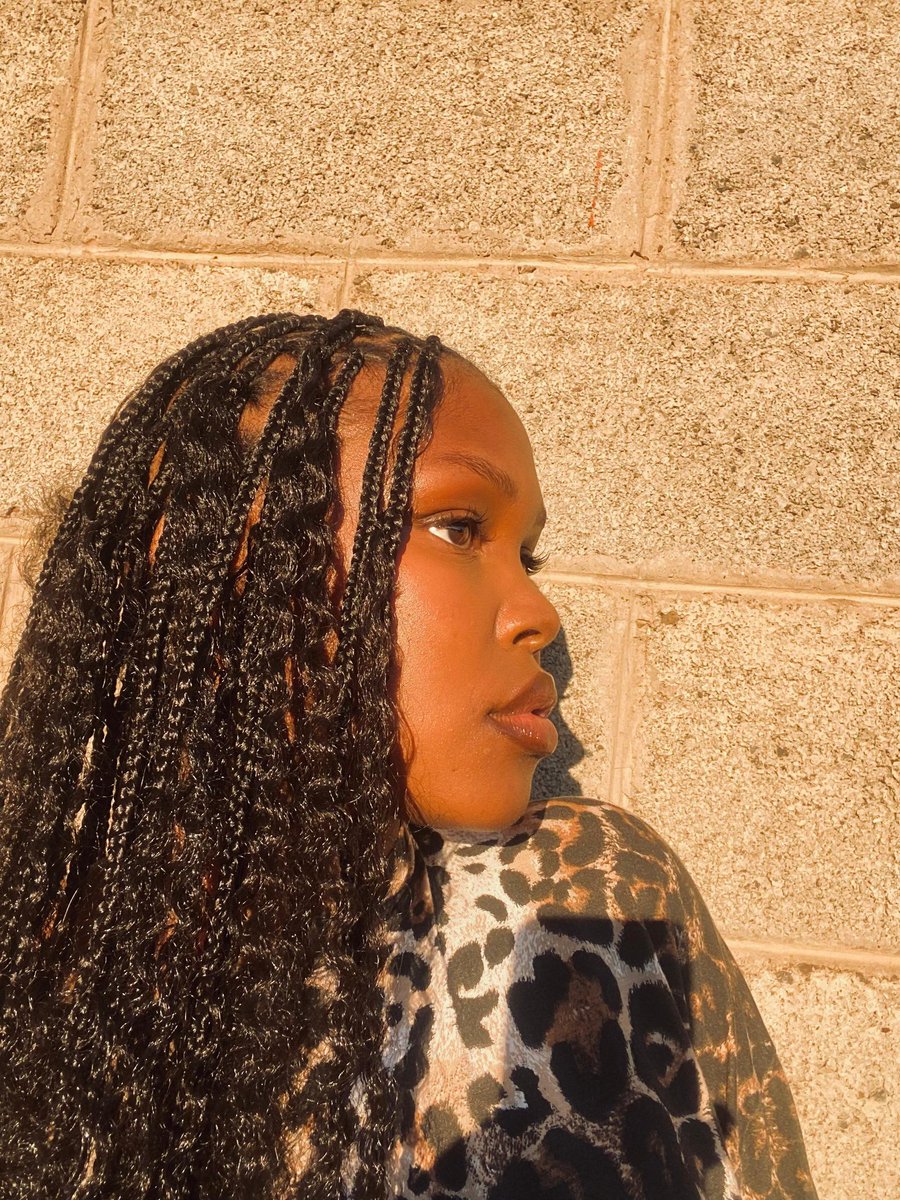 Momo_Mqedlana's tweet image. Momo’s Glam 🫦♥️

Lashes + braids = Ate♥️
Book your appointment.

W/c : +266 56995581
Location : Masowe 3 (I also do housecalls.)
#Lstwitter