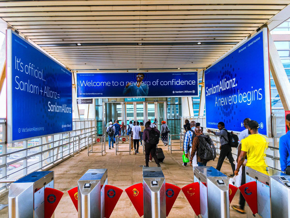 Endcorpsrailway's tweet photo. 🚉 Lagos–Abeokuta–Ibadan railway just became a brand canvas.

@SanlamAllianzNG took over every inch of the line with messaging designed for each moment of the commute.
From walkways to onboard screens, the rebrand came alive. https://t.co/LJ3fTZ6u1T