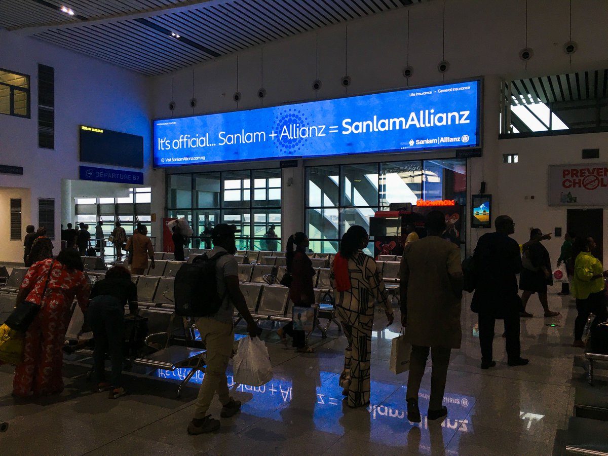 Endcorpsrailway's tweet photo. 🚉 Lagos–Abeokuta–Ibadan railway just became a brand canvas.

@SanlamAllianzNG took over every inch of the line with messaging designed for each moment of the commute.
From walkways to onboard screens, the rebrand came alive. https://t.co/LJ3fTZ6u1T