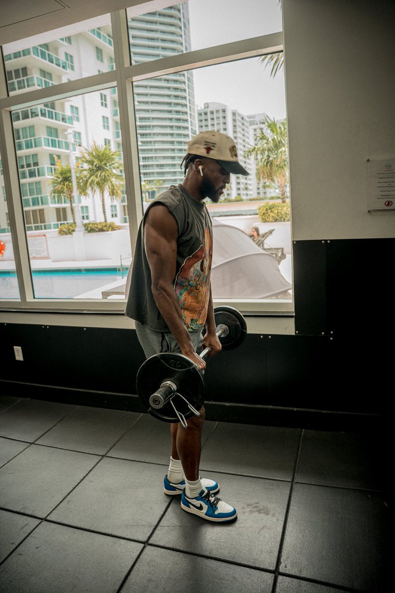 BJulio94's tweet photo. 📶 V I B R A T I O N https://t.co/8DSJzBspX4
