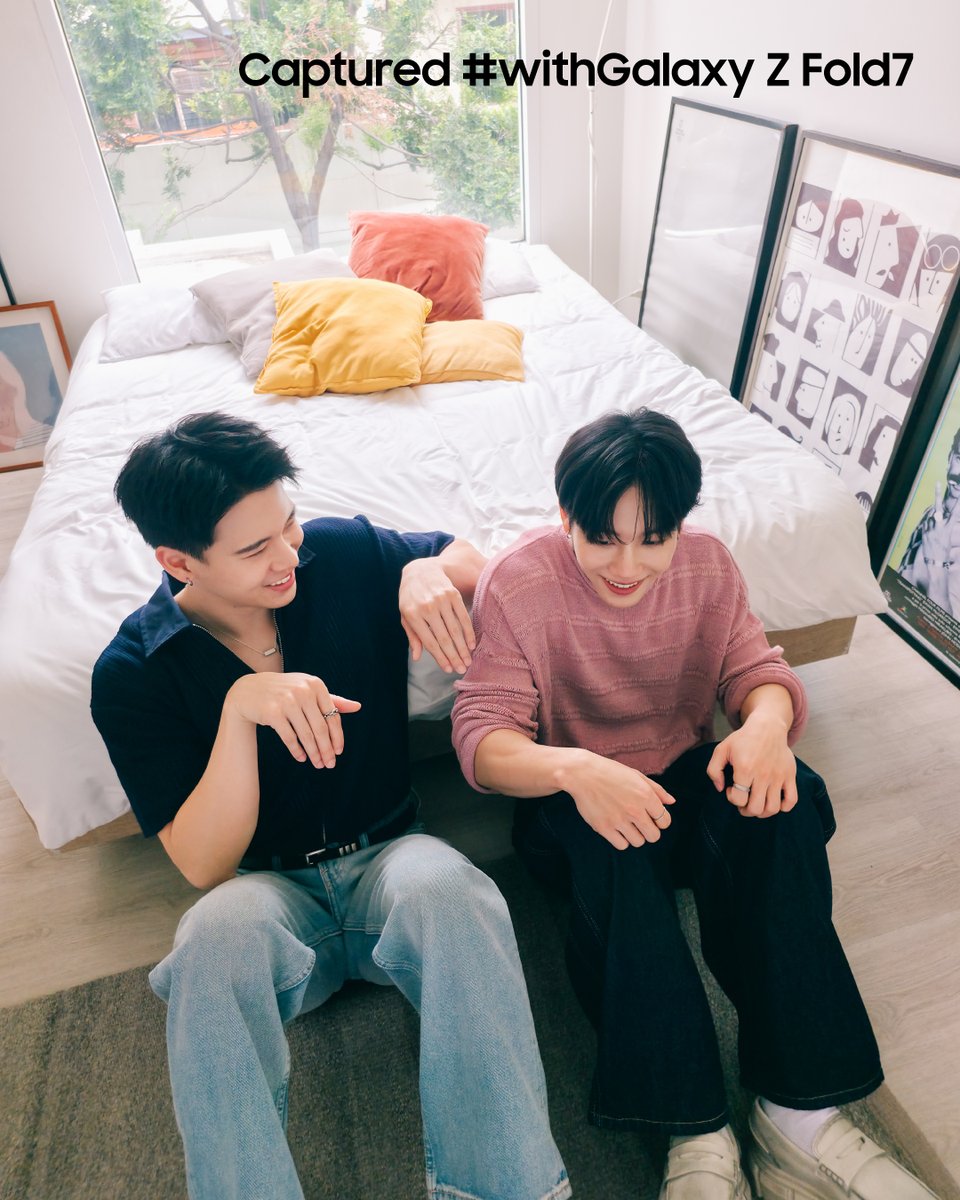 SamsungThailand's tweet photo. ซูมดูแล้วชัดเลย… ภาพชัด! Galaxy Z Fold 7 มาพร้อมกล้อง 200 MP เก็บหมดทุกรายละเอียด ซูมไปดูหยิ่นวอร์ @yinyin_anw @warwanarat ตรงไหนก็ชัด 🤭 
ตามไปซูมต่อกันได้ที่ Instagram : samsungthailand เร็ว ๆ นี้

#withGalaxy #GalaxyZFold7 #GalaxyxYinWar #GalaxyUnpacked📷 #Samsung https://t.co/cL27pW6xgs