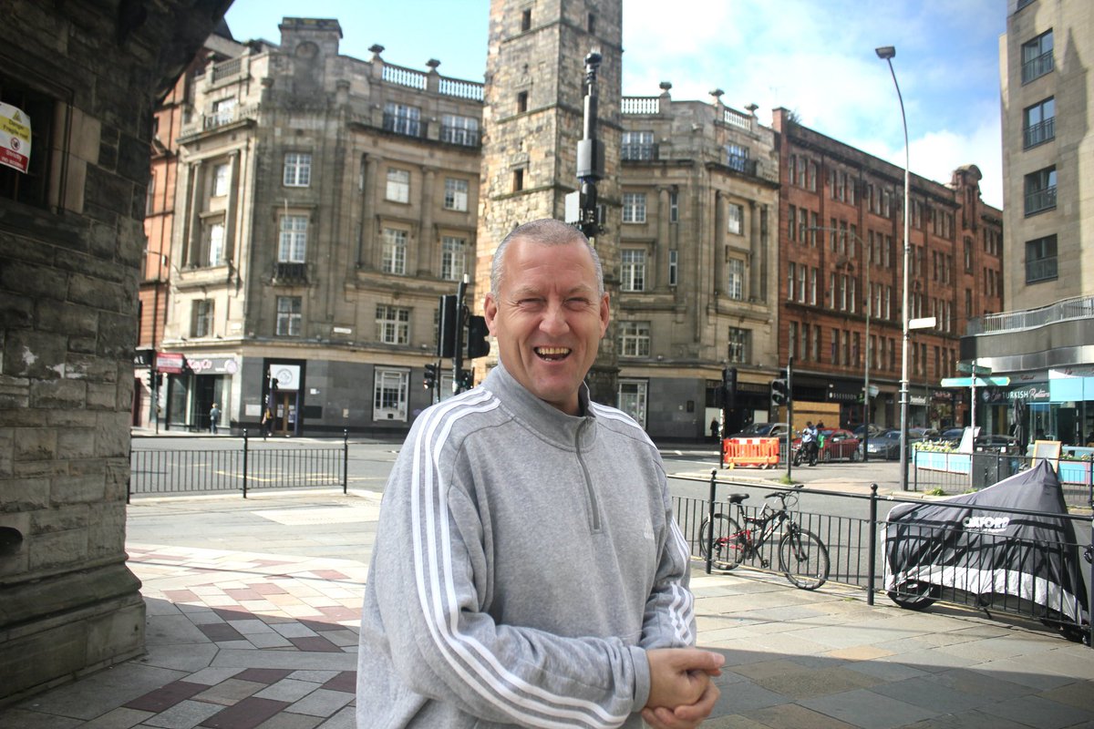 theglasgowbell's tweet image. Five years ago, Neil nearly lost everything he owned.
Now, he’s about to start showing tourists around Glasgow - and he couldn’t be happier
glasgowbell.co.uk/homeless-tours…