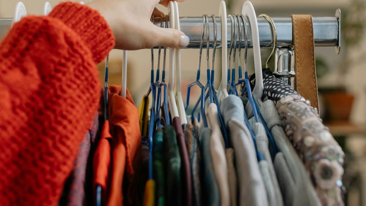 Un artículo publicado en Business Strategy and the Environment analiza las barreras y motivaciones de los consumidores frente a los productos de #economíacircular, en el contexto de la crisis planetaria provocada por el consumo excesivo.
funseam.com/productos-circ…
