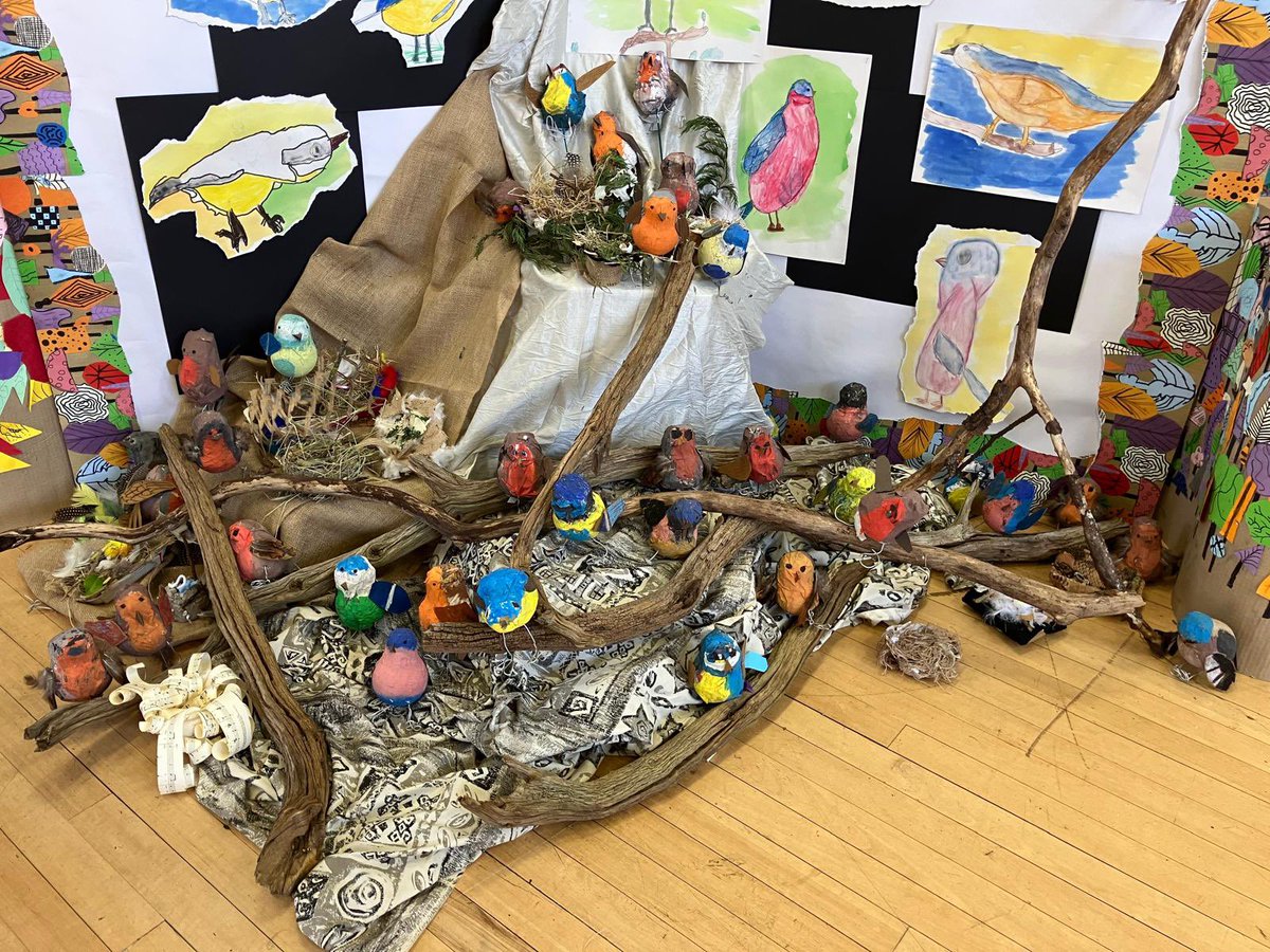 Malpas Alport’s exhibition at the <a href="/BishopHeberHS/">Bishop Heber</a> Arts Evening open 5-7pm tonight. Beautiful art work 🐦‍⬛