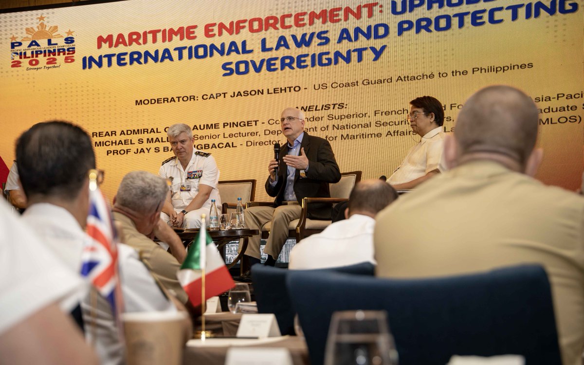 PacificMarines's tweet image. Pacific Amphibious Leaders Symposium 2025 Day 2! 🌏💪
Today, leaders engaged in various panels, presentations and #KLEs to build and reinforce our committed relationships to our partners and allies.
#StrongerTogether!
📸: LCpl. Moses Lopez Franco & LCpl. Blake Gonter | @USMC