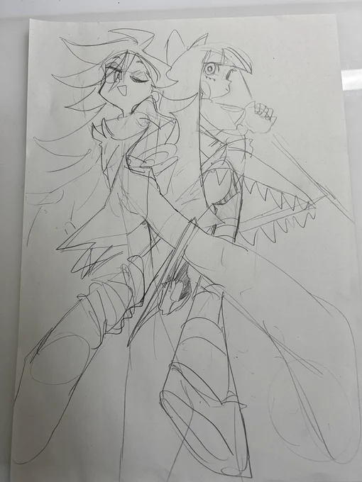下描きの下描き
こうしてトレース台使って描いてるけど毎度毎度、描きながらその場で変更とかしまくるからあんまりアテにならない
自己満ラフ 