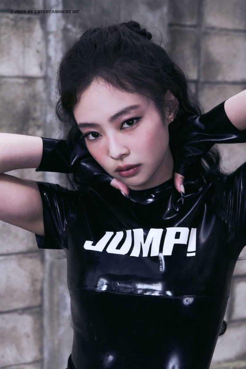 📷| MÃE! Individual Visual Cut de Jennie para 'JUMP' ⭐️. #JENNIE